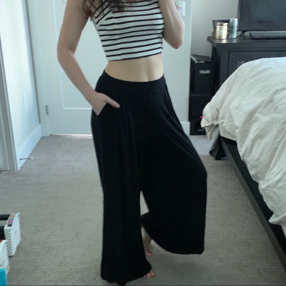 Harlowe and Graham gaucho pants in Black